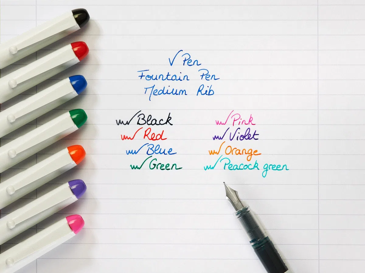 PILOT V PEN - Penna stilografica cancellabile usa e getta, punta da 0,6 mm, tratto medio, confezione da 3, inchiostro nero, blu e viola
